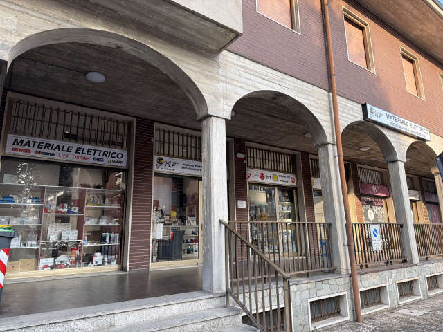 Insegna esterna — Luigi saitta