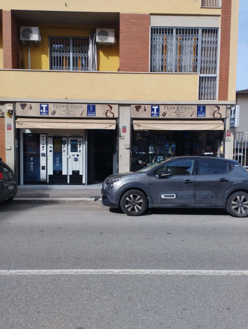 Insegna esterna — Andrea Bergamo